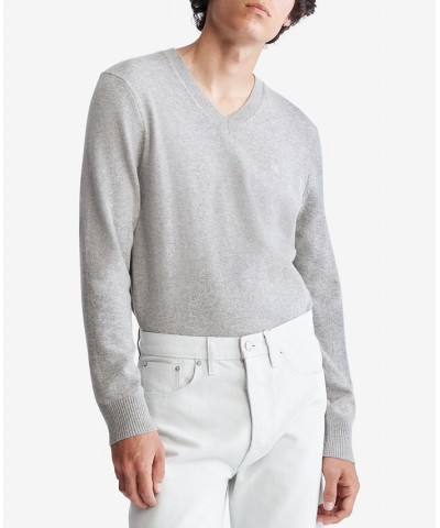 Men's Regular-Fit Merino Wool V-Neck Sweater Gray $18.58 Sweaters